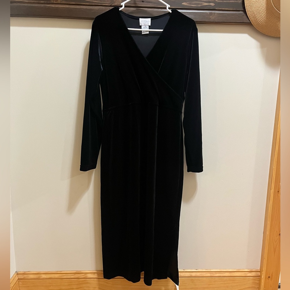 Vintage Willi Smith Elegant Black Velvet Dress Size L